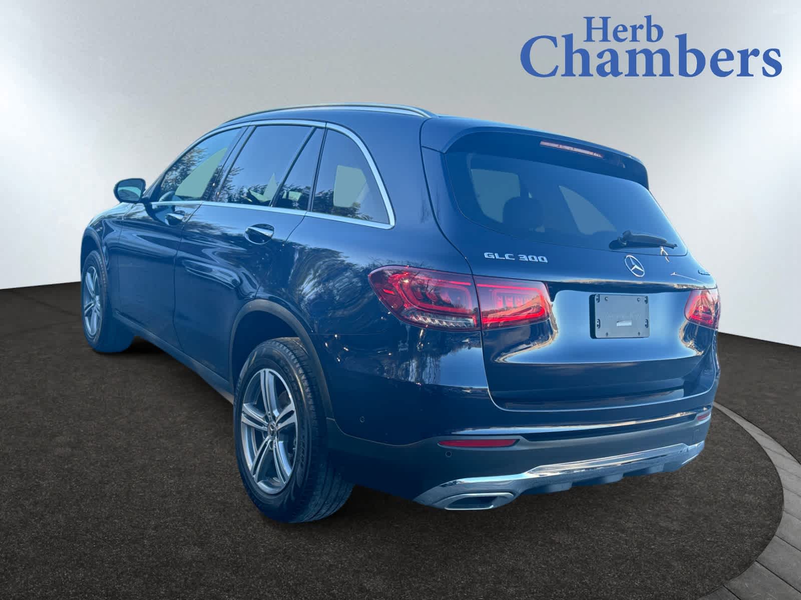 used 2022 Mercedes-Benz GLC 300 car, priced at $35,998