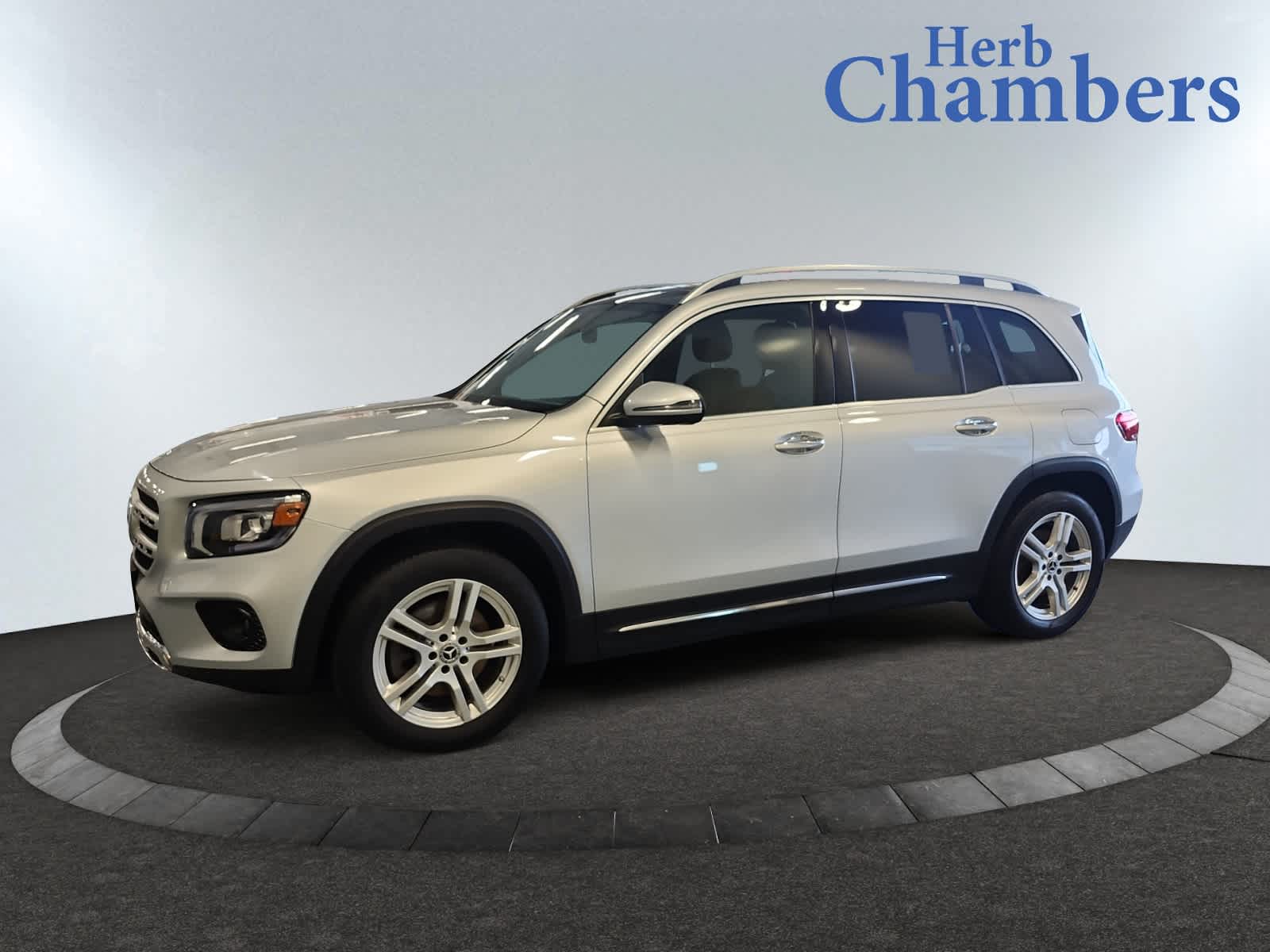 used 2020 Mercedes-Benz GLB 250 car, priced at $21,997