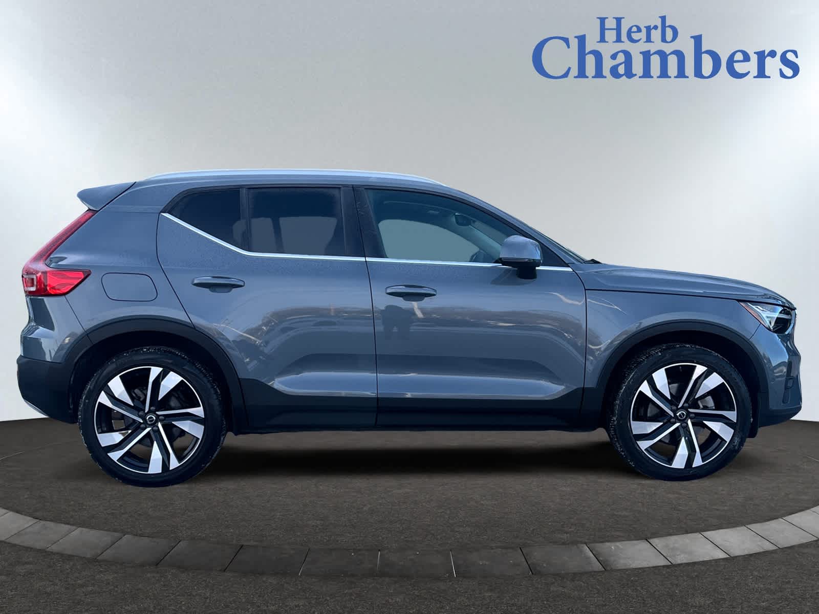 used 2023 Volvo XC40 car, priced at $33,999