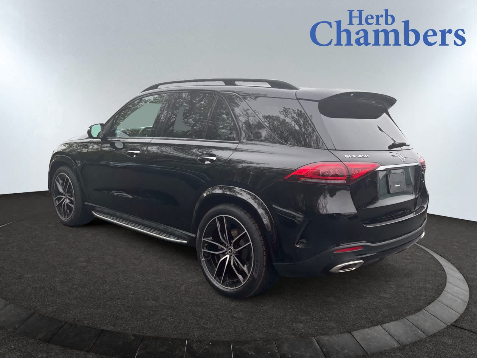 used 2022 Mercedes-Benz GLE 450 car, priced at $55,998