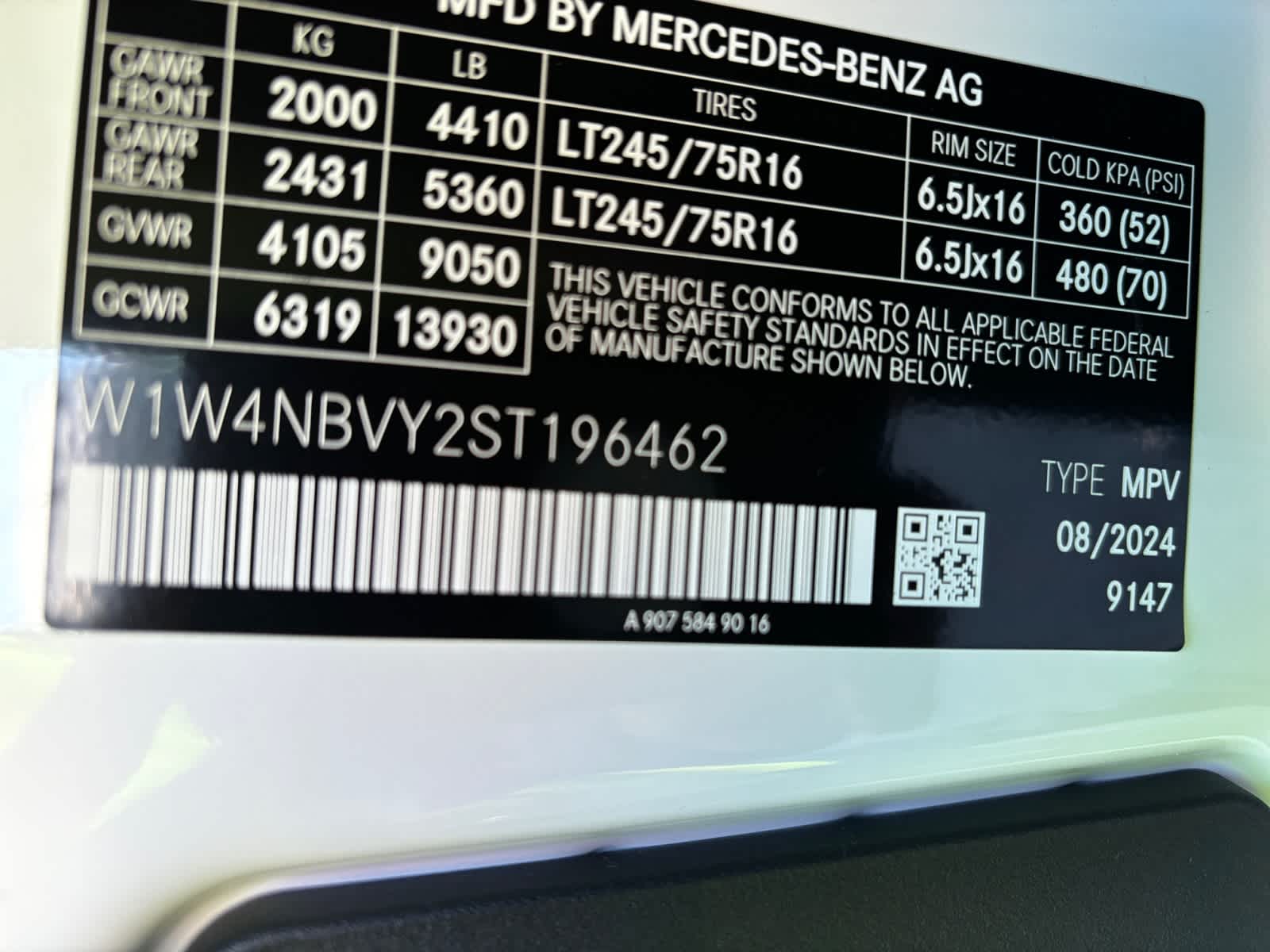 new 2025 Mercedes-Benz Sprinter car