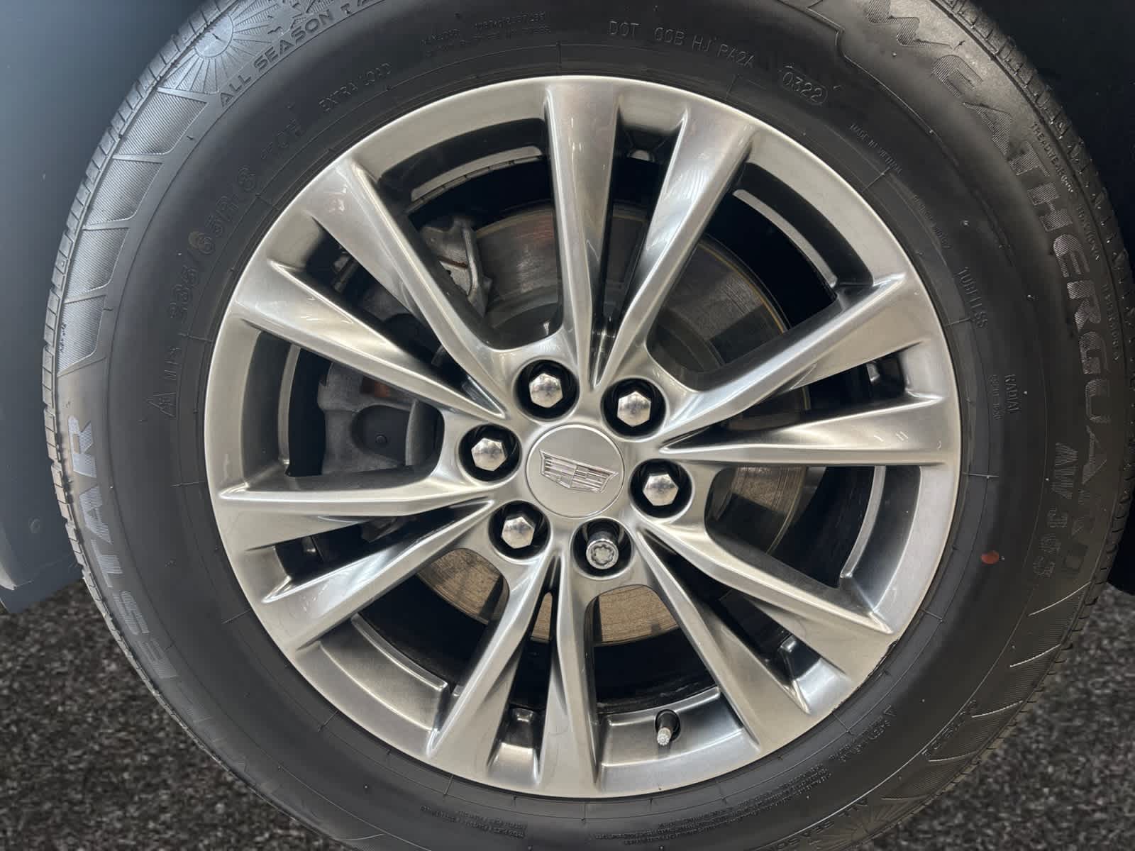used 2023 Cadillac XT5 car, priced at $30,999