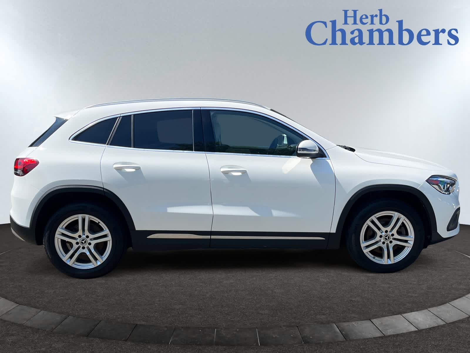 used 2021 Mercedes-Benz GLA 250 car, priced at $25,998