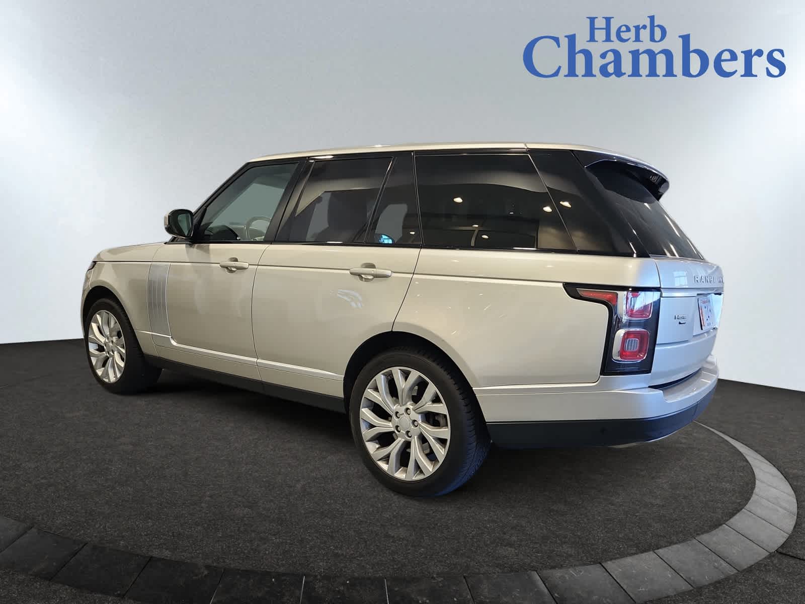 used 2020 Land Rover Range Rover car, priced at $39,497