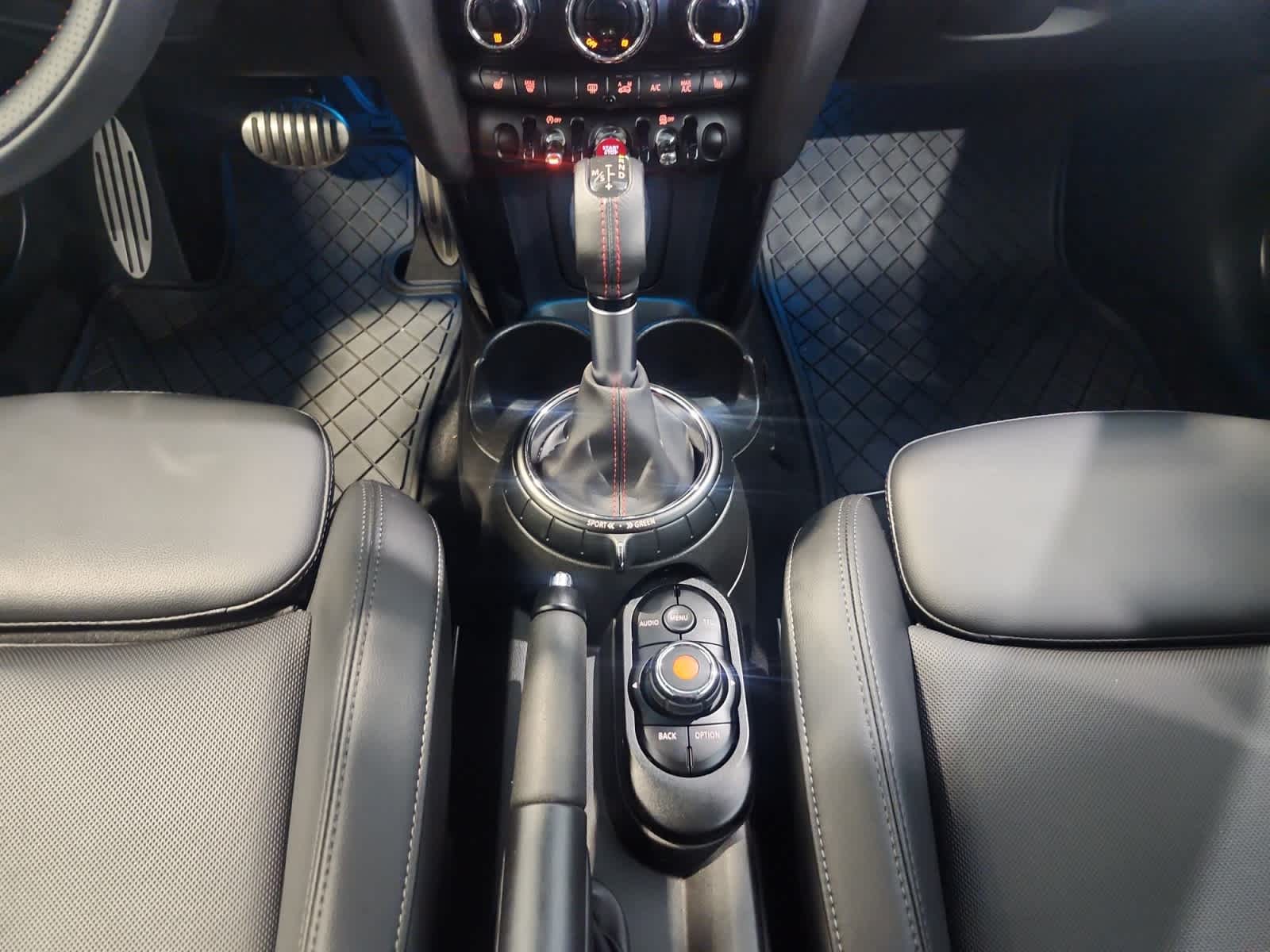 used 2015 MINI Hardtop 2 Door car, priced at $17,997