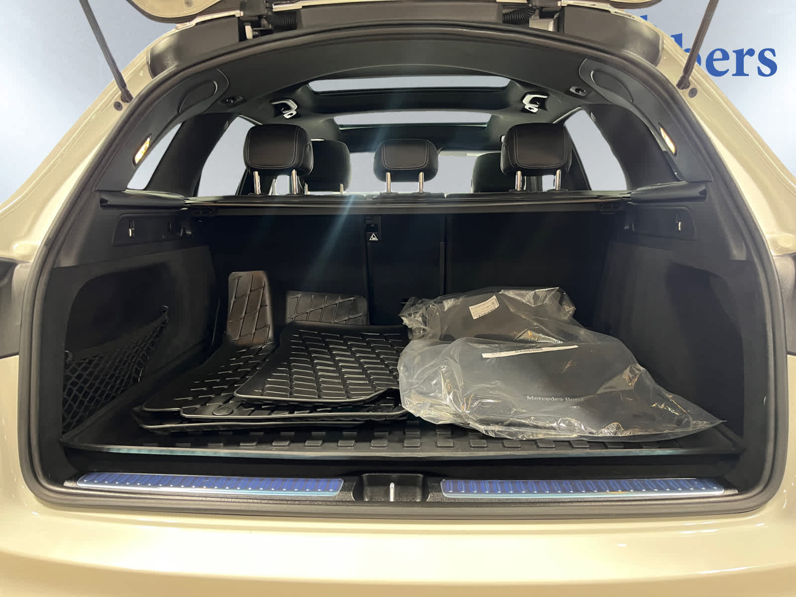 used 2021 Mercedes-Benz GLC 300 car, priced at $31,998