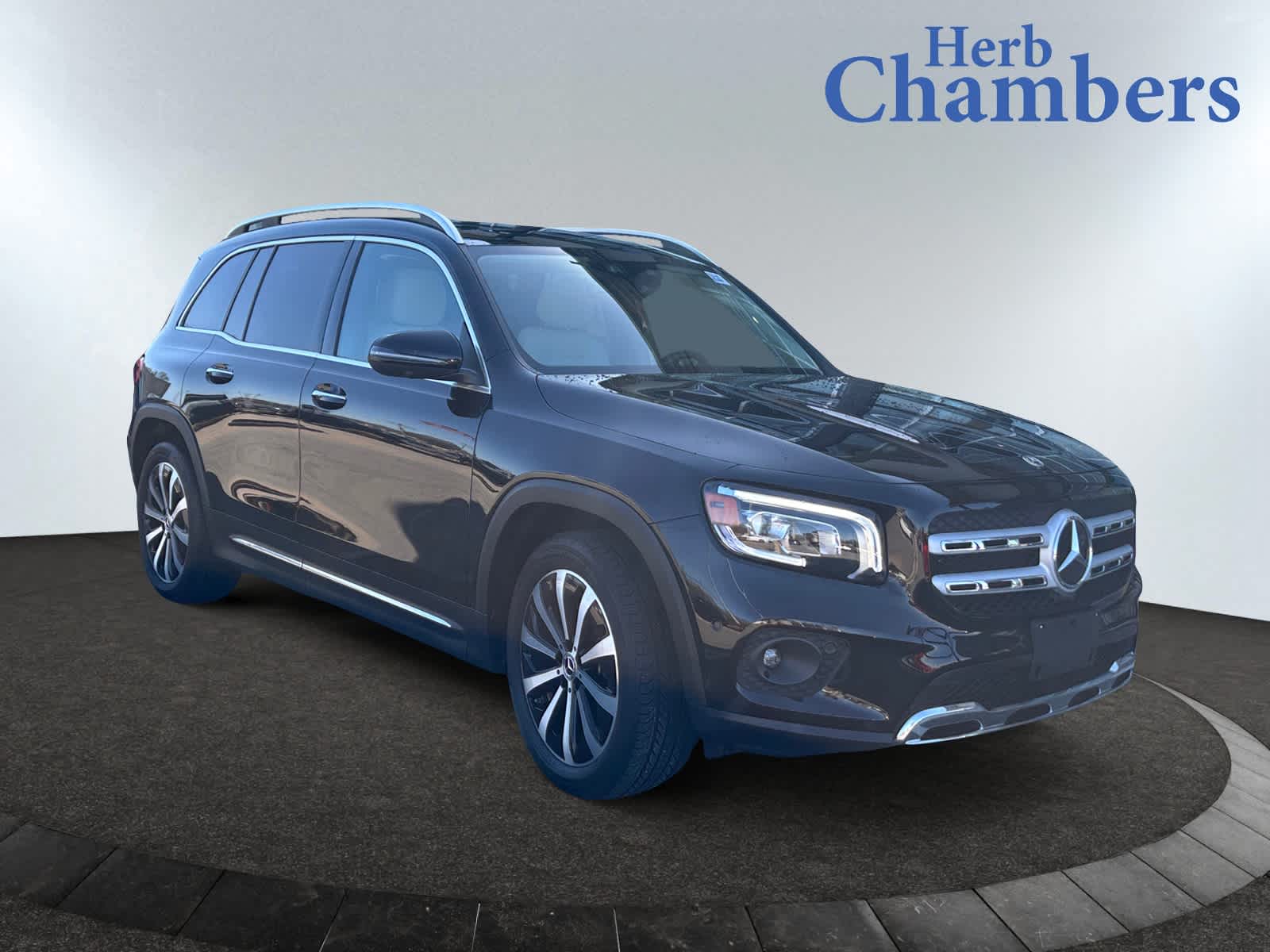 used 2023 Mercedes-Benz GLB 250 car, priced at $38,998