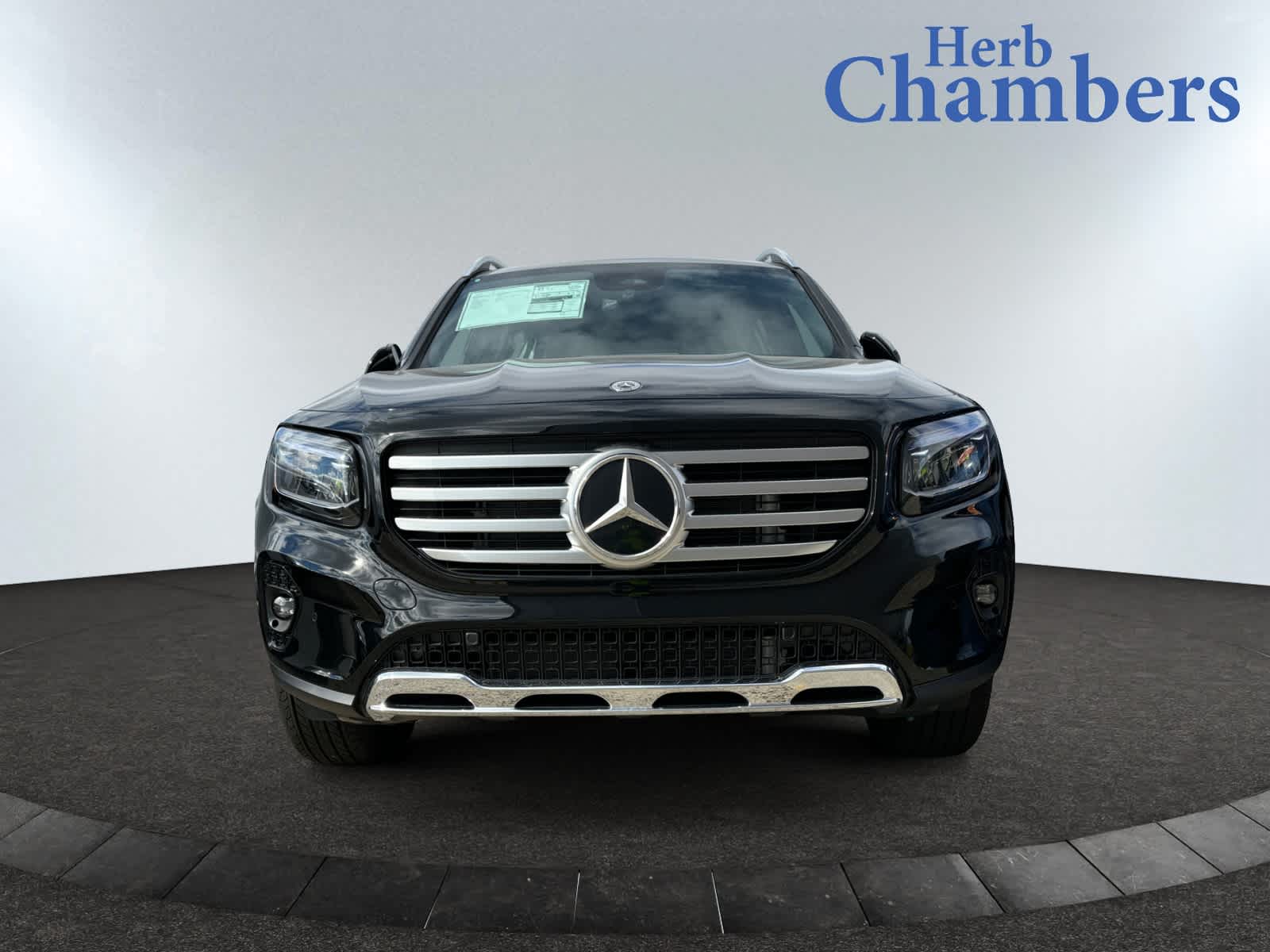 new 2025 Mercedes-Benz GLB 250 car