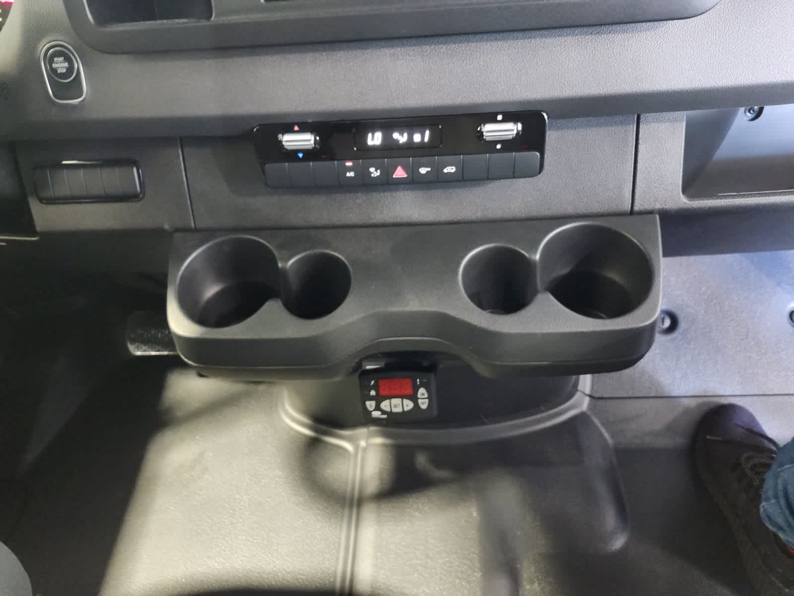 new 2025 Mercedes-Benz Sprinter car