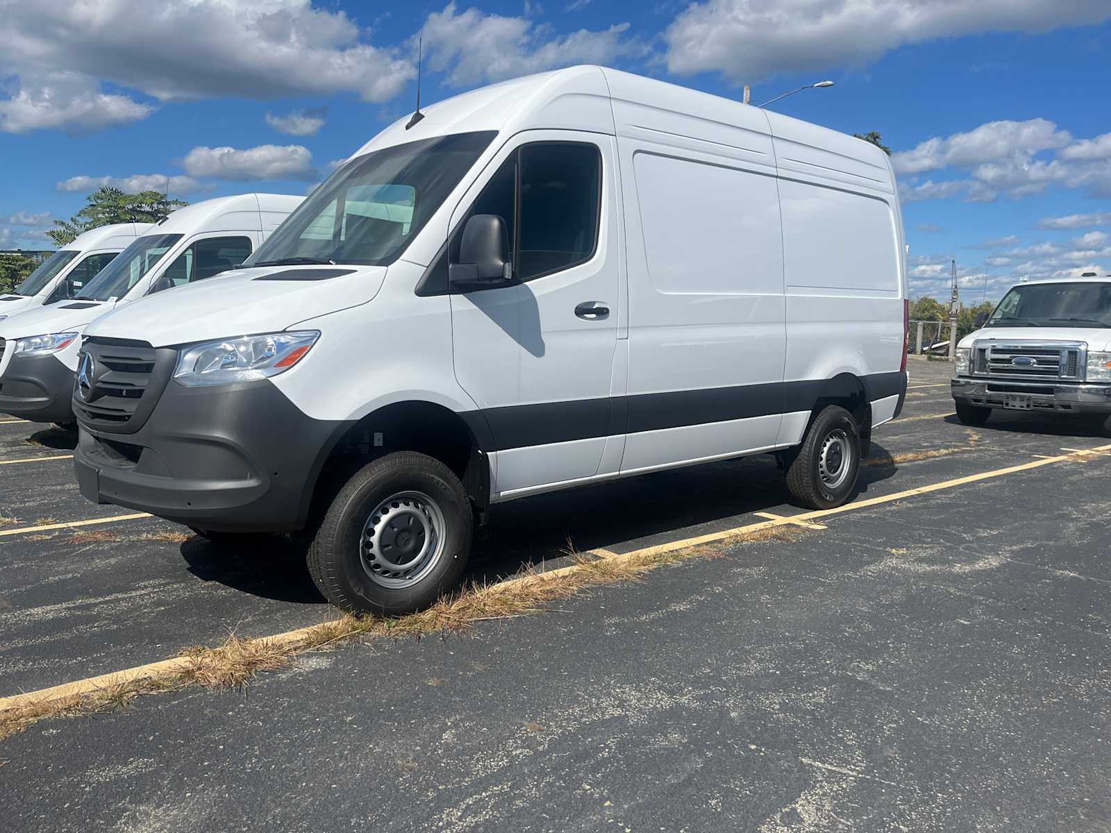 new 2024 Mercedes-Benz Sprinter car