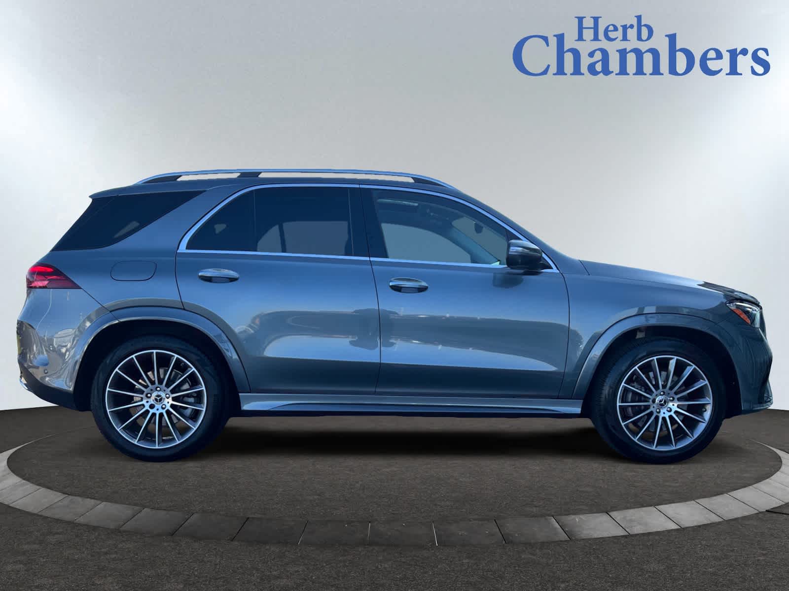 used 2025 Mercedes-Benz GLE 350 car, priced at $67,998