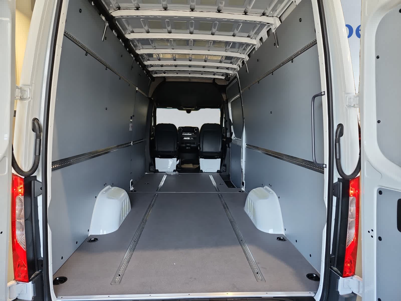 new 2025 Mercedes-Benz Sprinter car