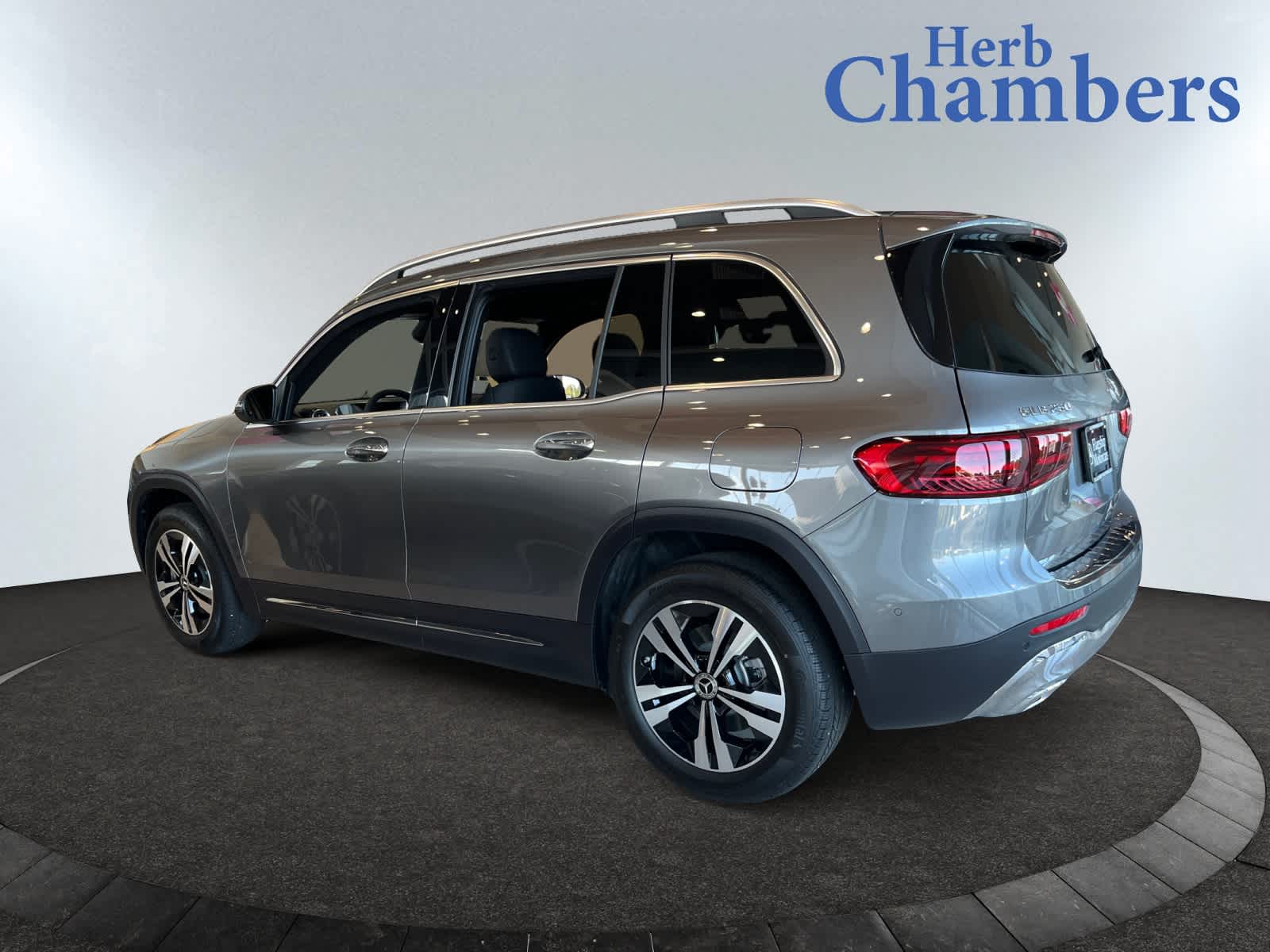 used 2025 Mercedes-Benz GLB 250 car, priced at $44,998