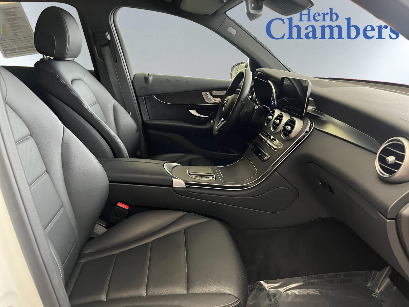 used 2022 Mercedes-Benz GLC 300 car, priced at $35,998