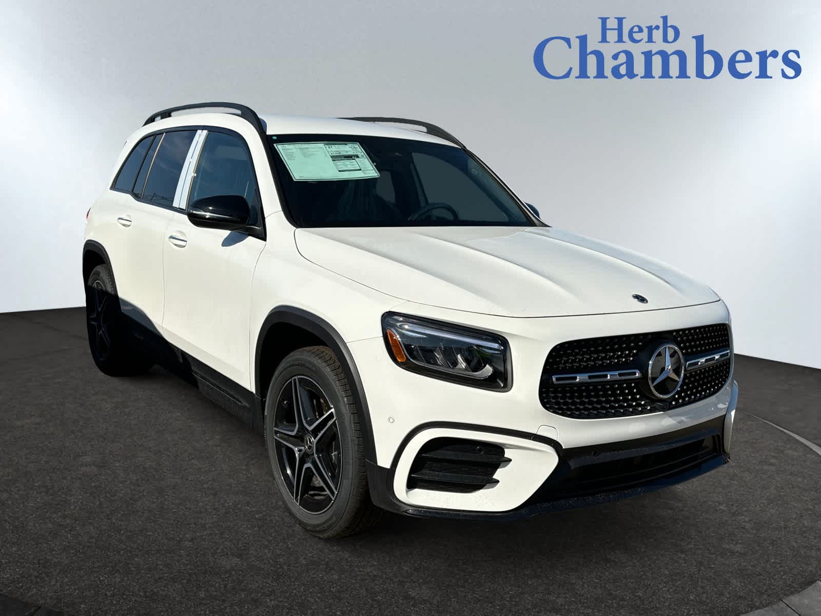 new 2025 Mercedes-Benz GLB 250 car