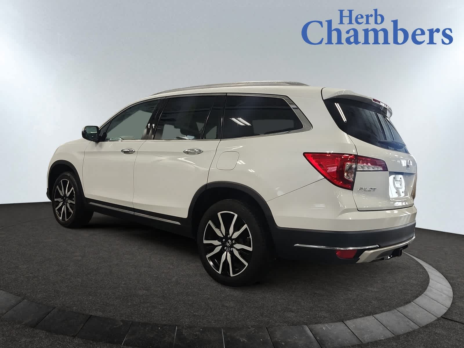 used 2020 Honda Pilot car, priced at $27,997