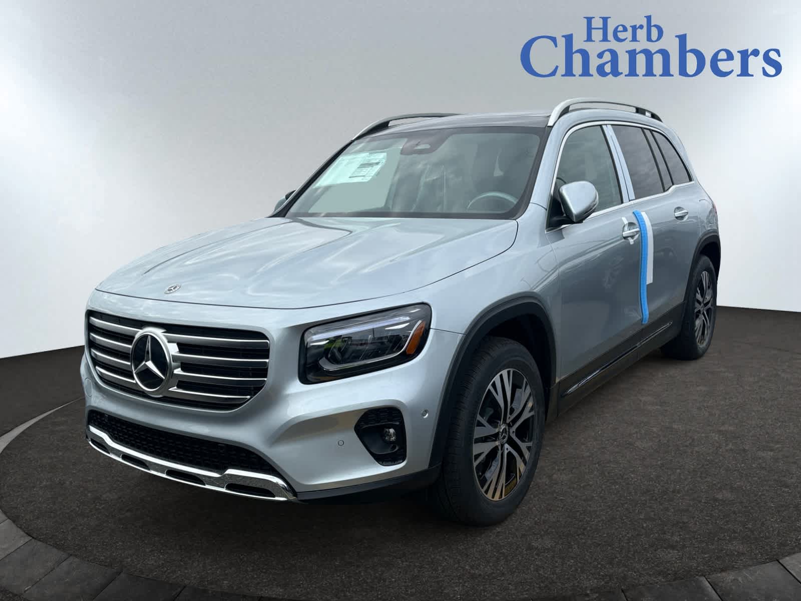 new 2025 Mercedes-Benz GLB 250 car