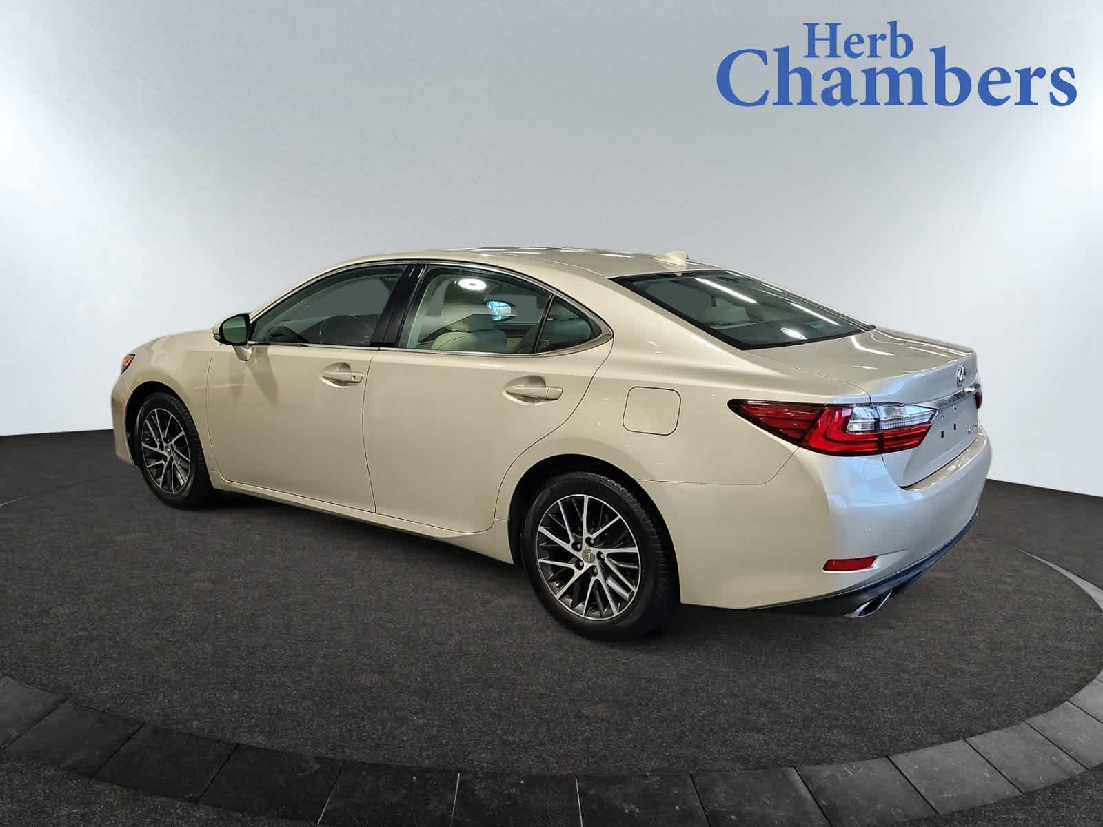 used 2017 Lexus ES 350 car, priced at $23,397