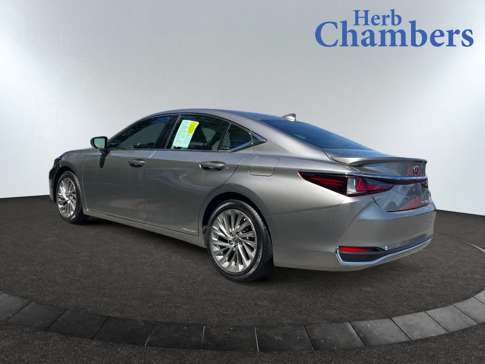 used 2020 Lexus ES 300h car, priced at $34,999