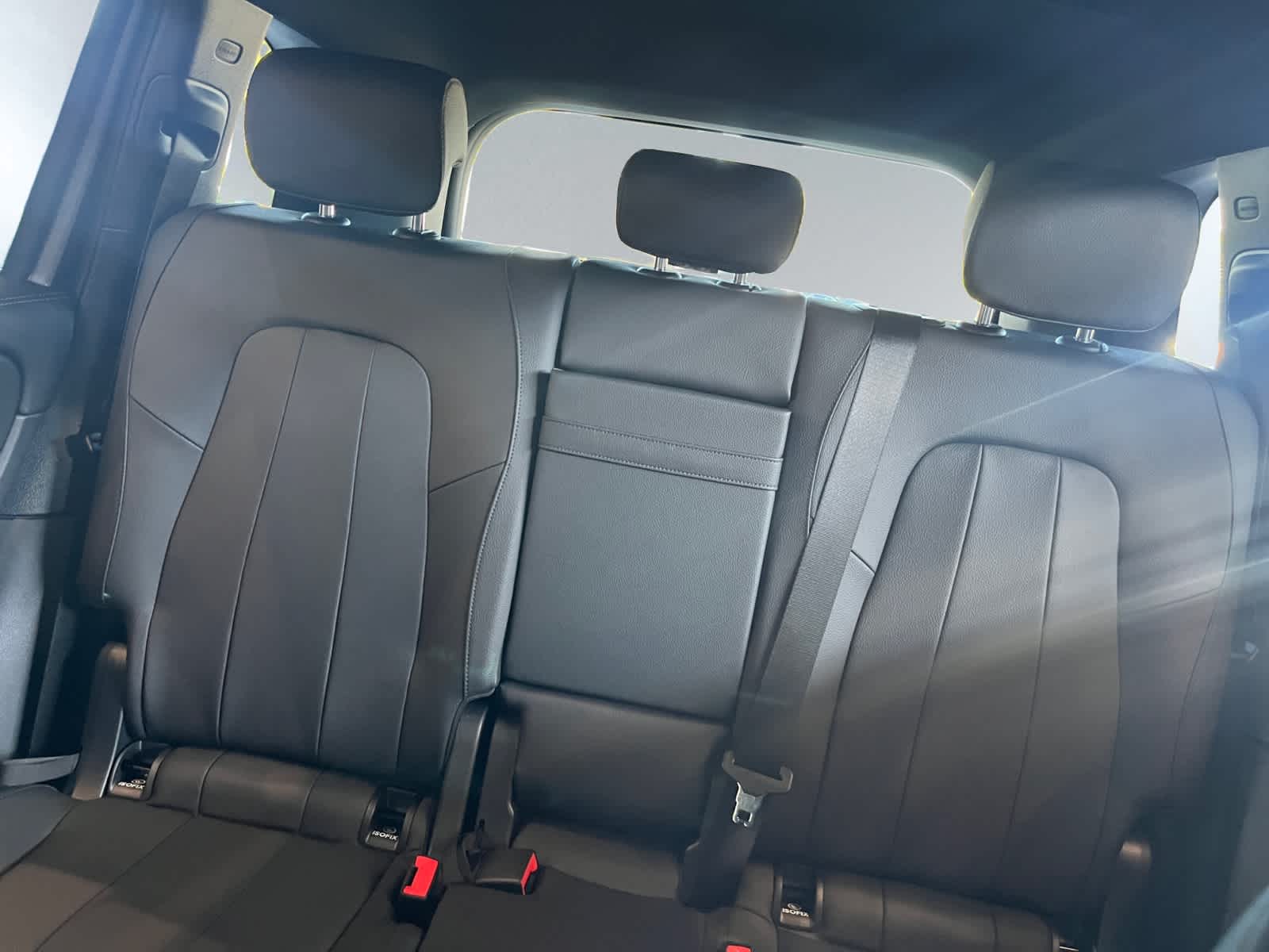 used 2025 Mercedes-Benz GLB 250 car, priced at $44,998