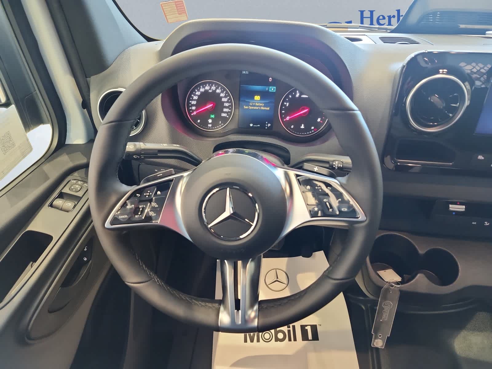 new 2025 Mercedes-Benz Sprinter car