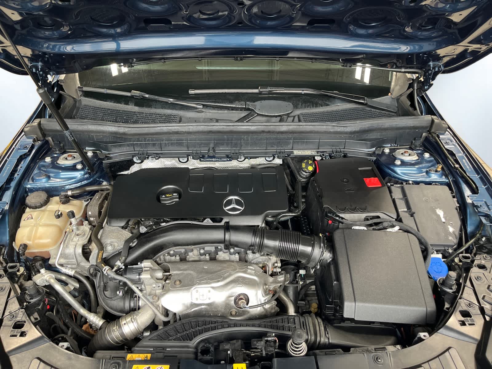 used 2021 Mercedes-Benz GLB 250 car, priced at $29,998