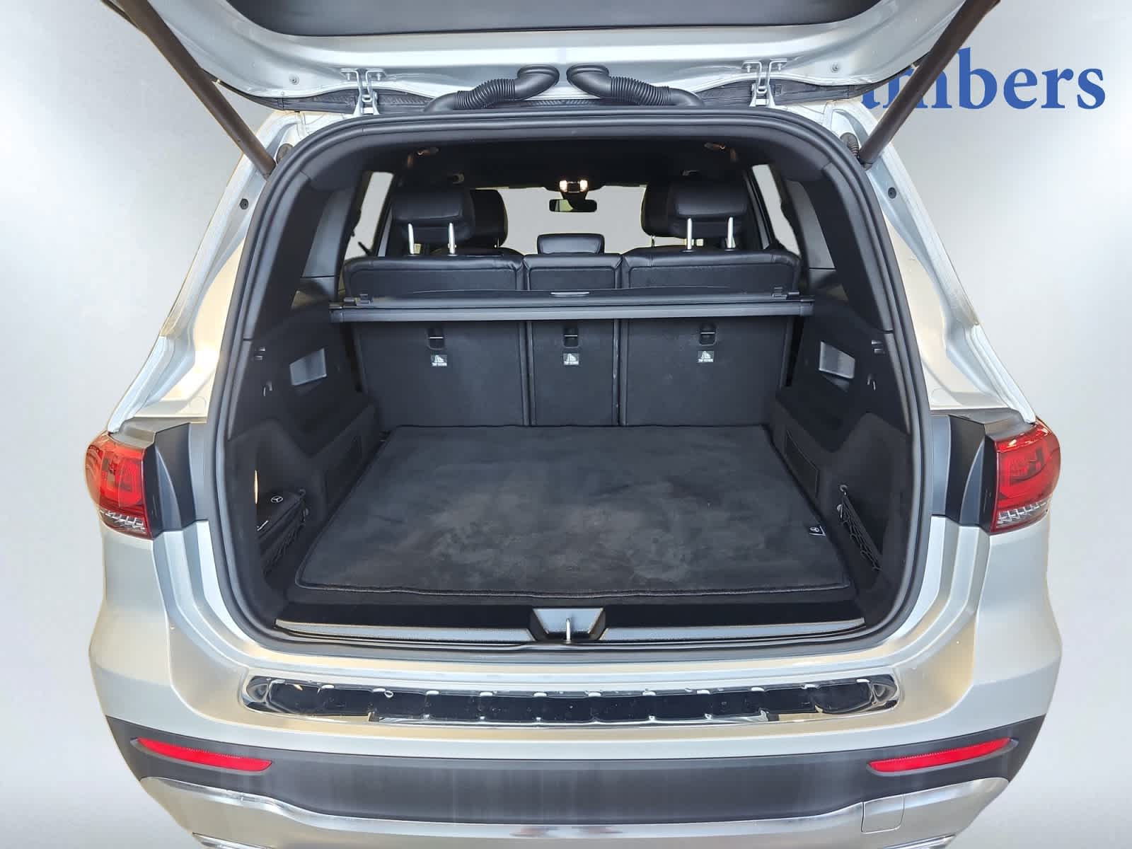used 2020 Mercedes-Benz GLB 250 car, priced at $21,997
