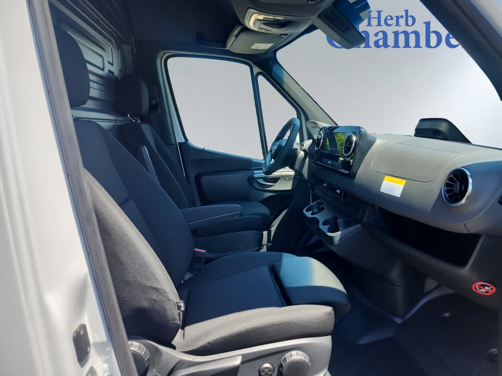 new 2025 Mercedes-Benz Sprinter car