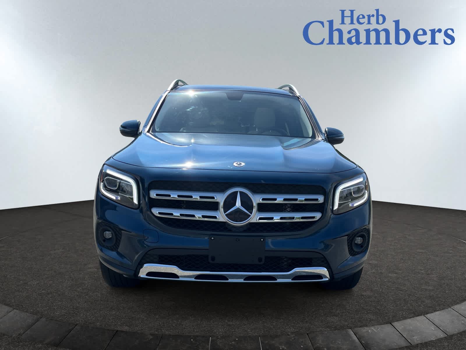 used 2022 Mercedes-Benz GLB 250 car, priced at $29,798