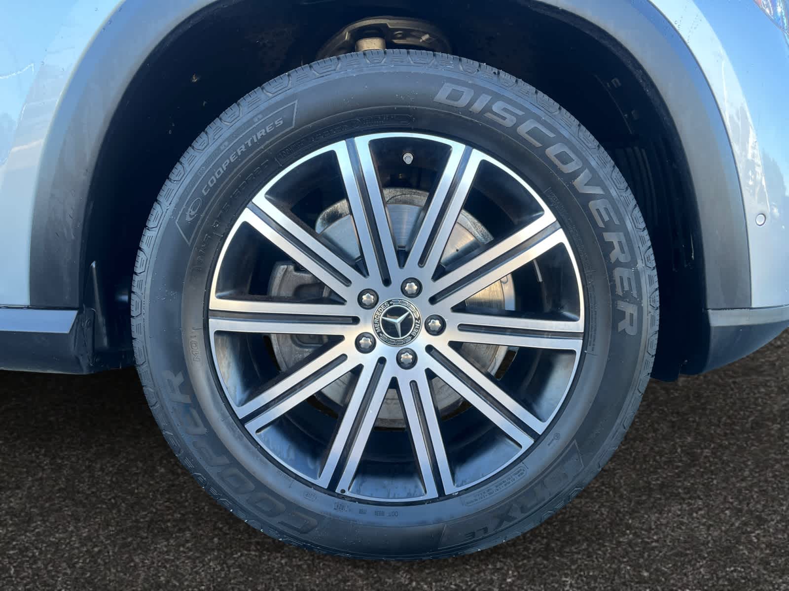 used 2025 Mercedes-Benz GLE 350 car, priced at $62,998