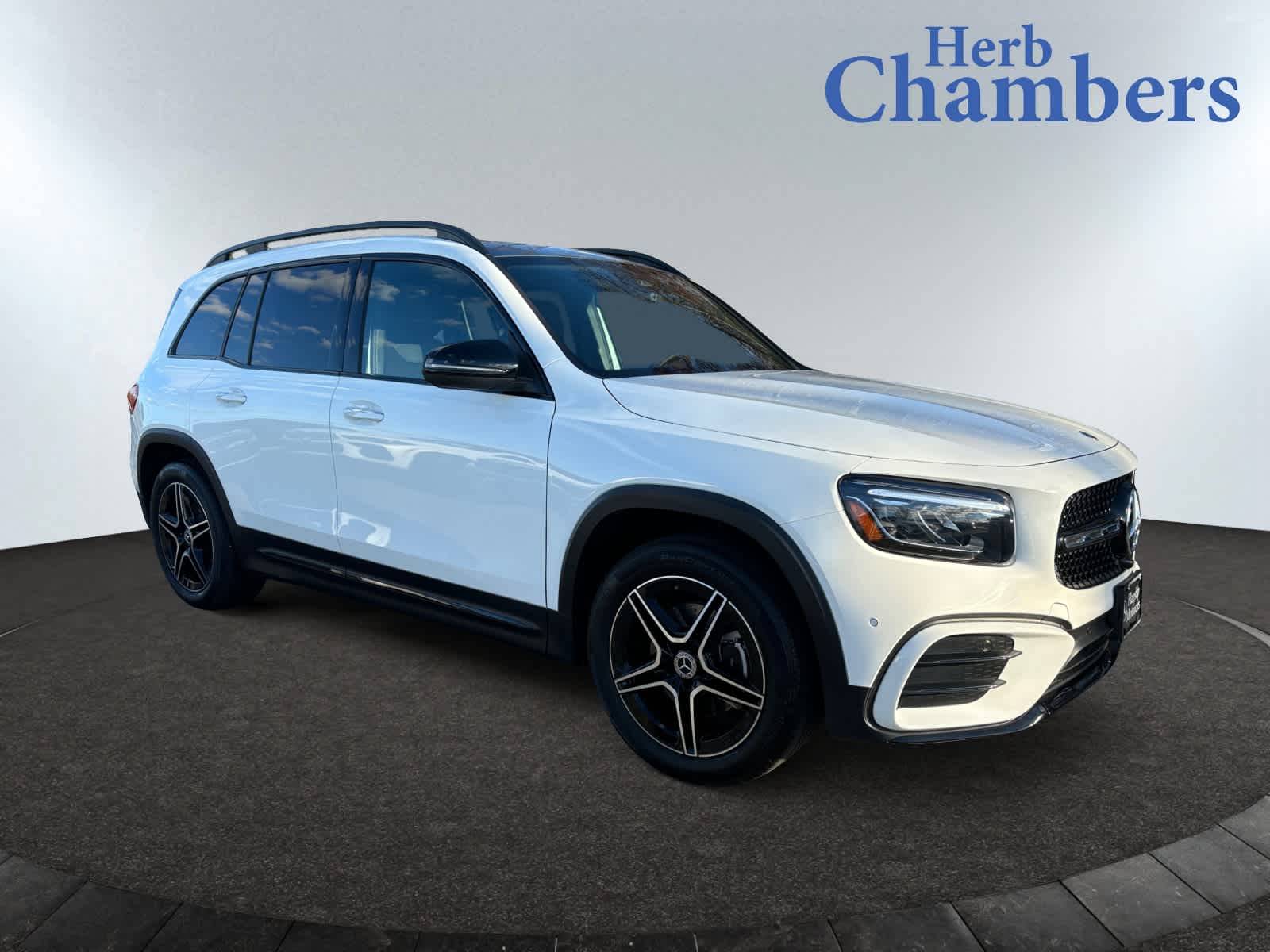 used 2024 Mercedes-Benz GLB 250 car, priced at $44,998