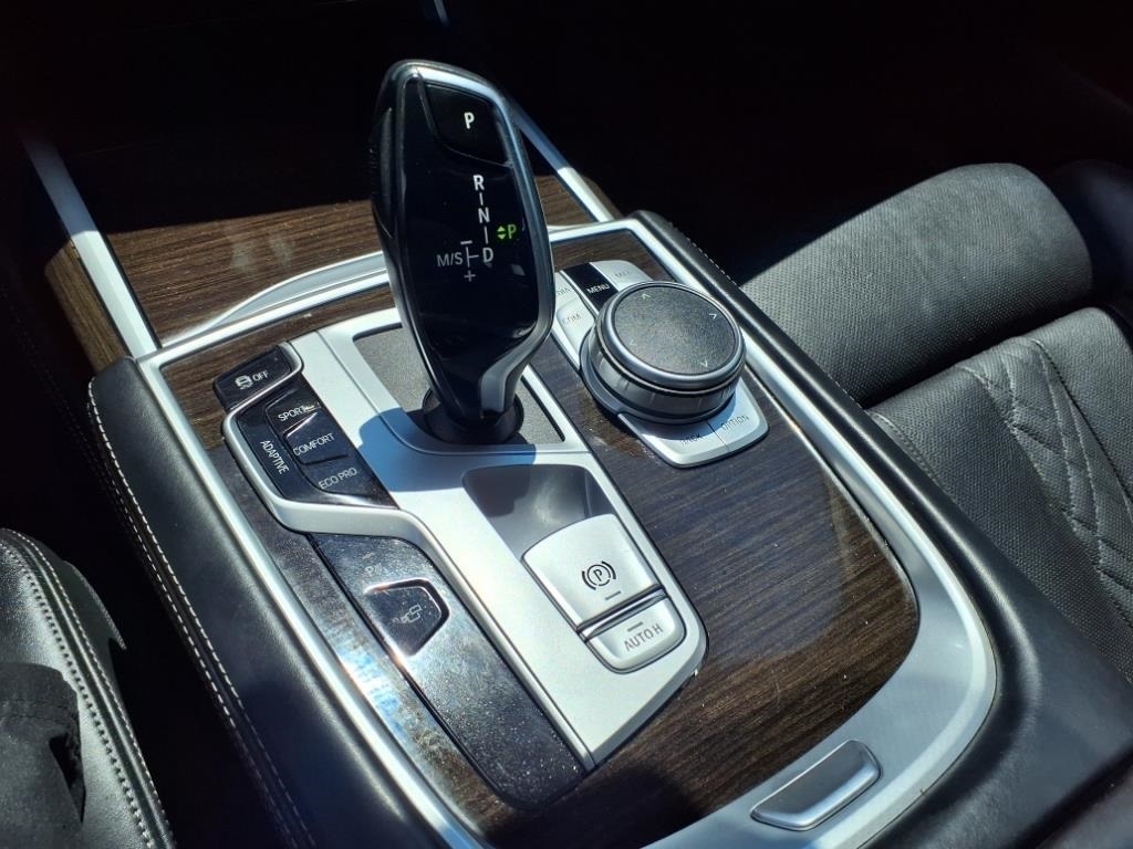 used 2022 BMW 7-Series car, priced at $43,900