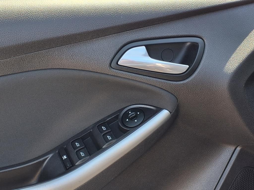 used 2014 Ford Focus car, priced at $7,900