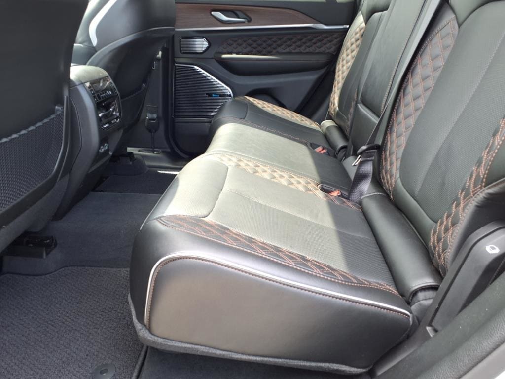 used 2023 Jeep Grand Cherokee car, priced at $44,901