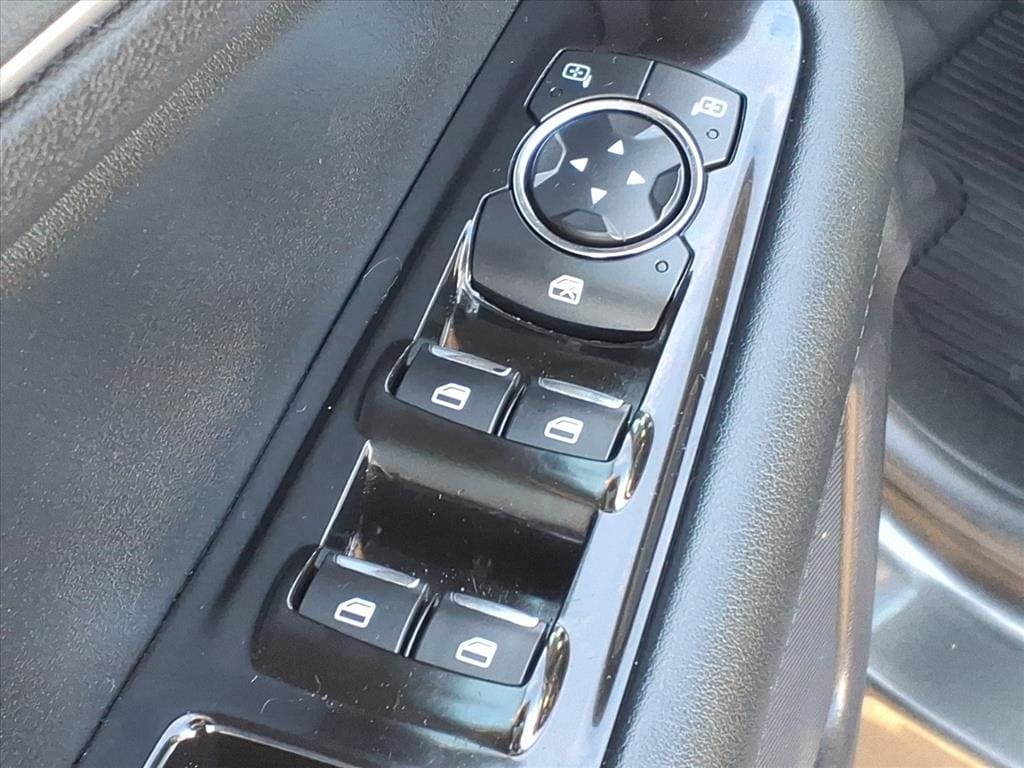 used 2019 Ford Edge car, priced at $13,900