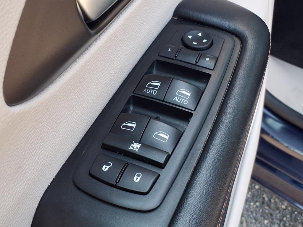 used 2017 Chrysler Pacifica car, priced at $13,900