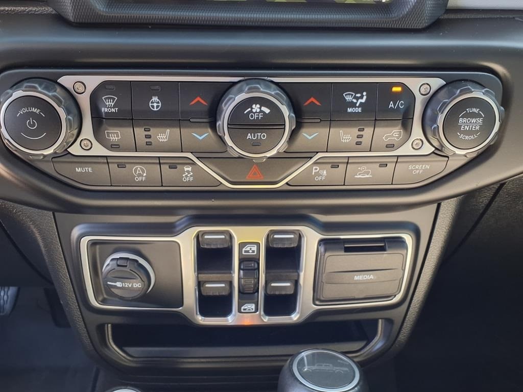 used 2021 Jeep Gladiator car, priced at $34,900