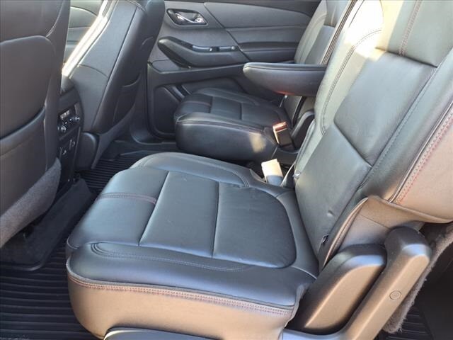 used 2022 Chevrolet Traverse car, priced at $32,900