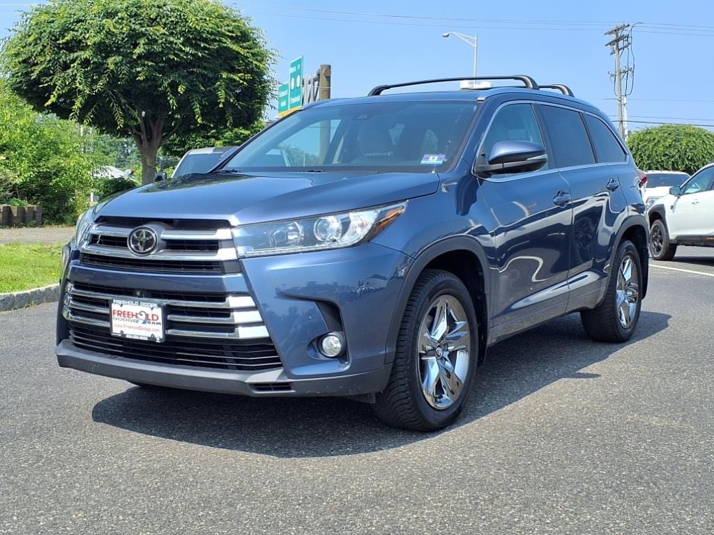 used 2017 Toyota Highlander car, priced at $24,900