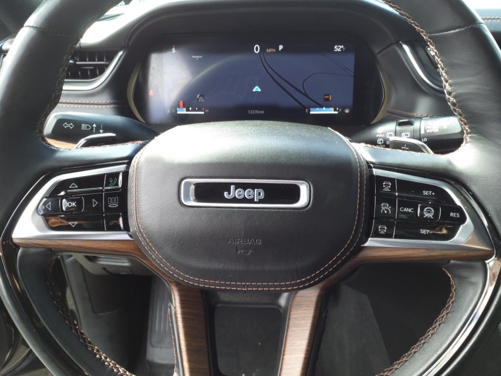 used 2022 Jeep Grand Cherokee car, priced at $47,900