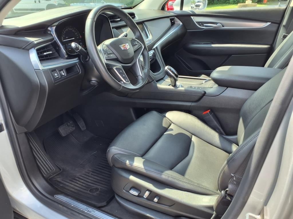 used 2019 Cadillac XT5 car, priced at $20,500