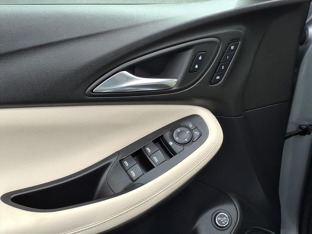 used 2023 Buick Encore GX car, priced at $19,900