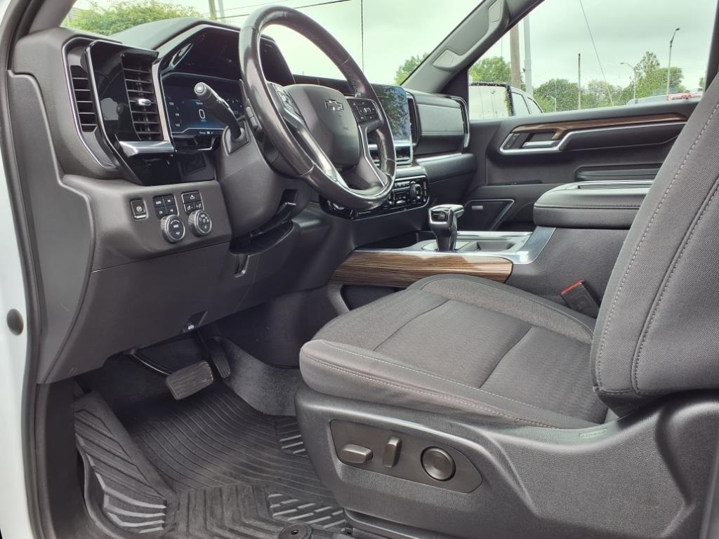 used 2022 Chevrolet Silverado 1500 car, priced at $37,900