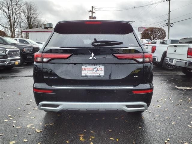 used 2022 Mitsubishi Outlander car, priced at $21,900