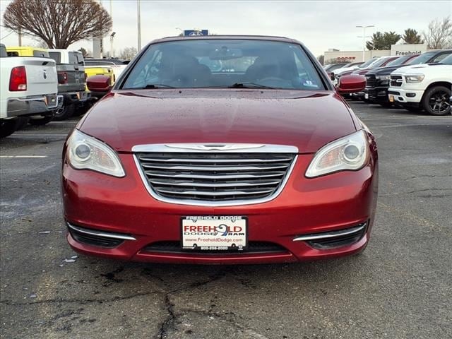 used 2013 Chrysler 200 car, priced at $8,900