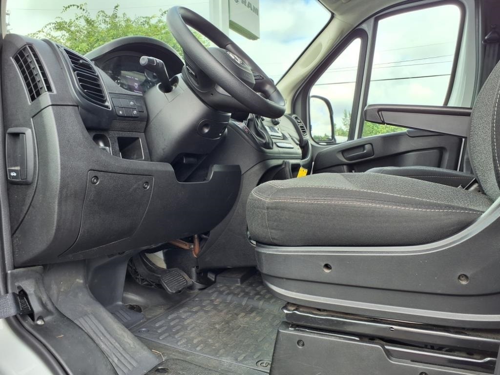 used 2023 Ram ProMaster 2500 car, priced at $29,900