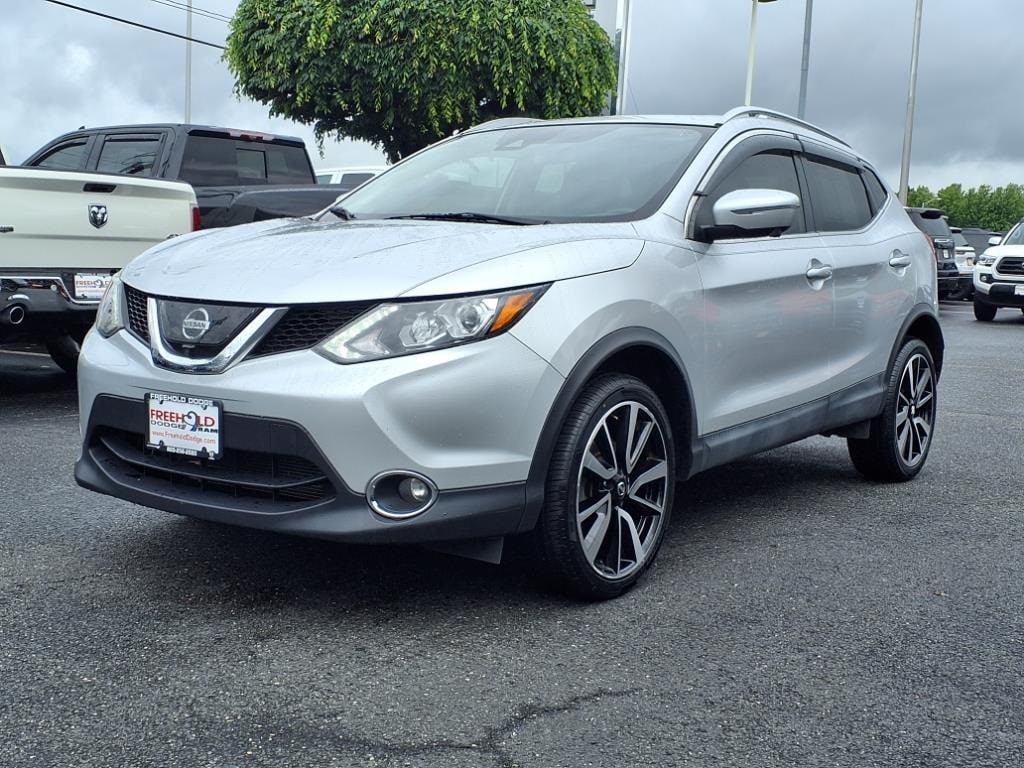 used 2017 Nissan Rogue Sport car, priced at $14,900