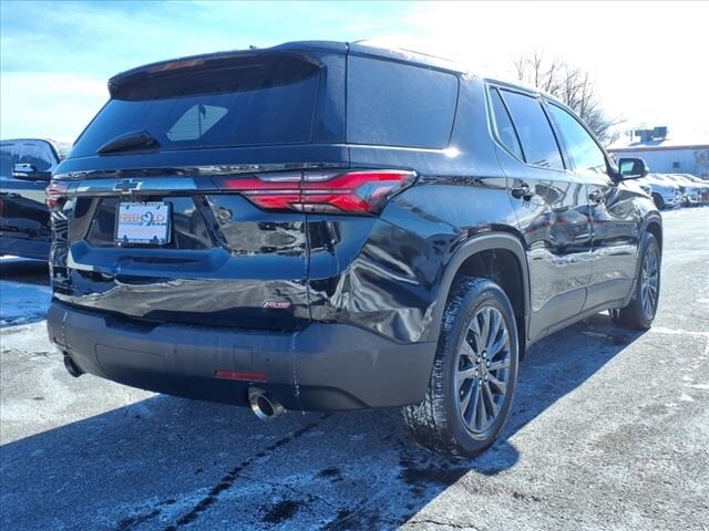 used 2022 Chevrolet Traverse car, priced at $32,900