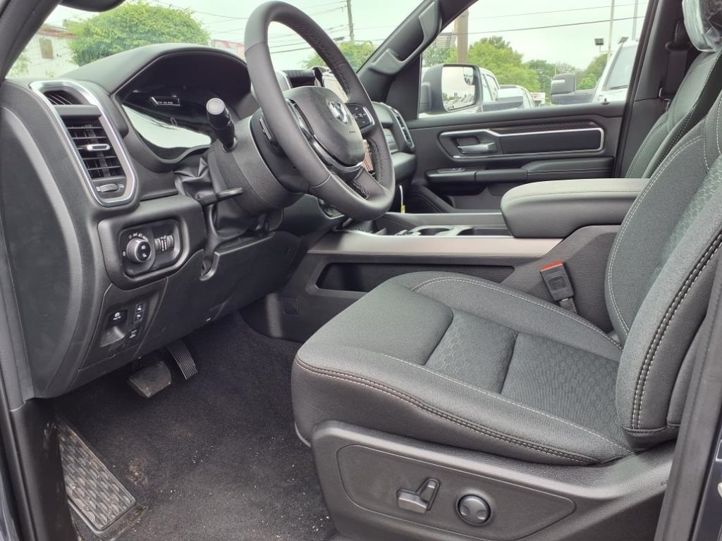 new 2025 Ram 1500 car, priced at $64,020