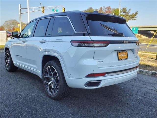 used 2022 Jeep Grand Cherokee car, priced at $41,400